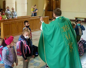 Przybory szkolne poświęcone Przybory szkolne poświęcone