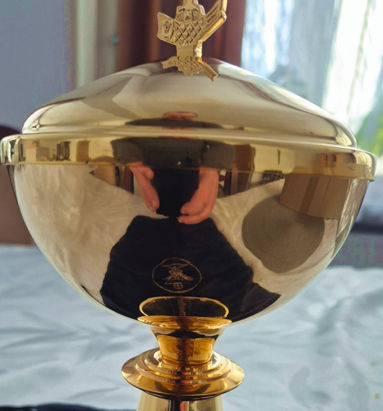 Nowa puszka na Najśw. Sakrament